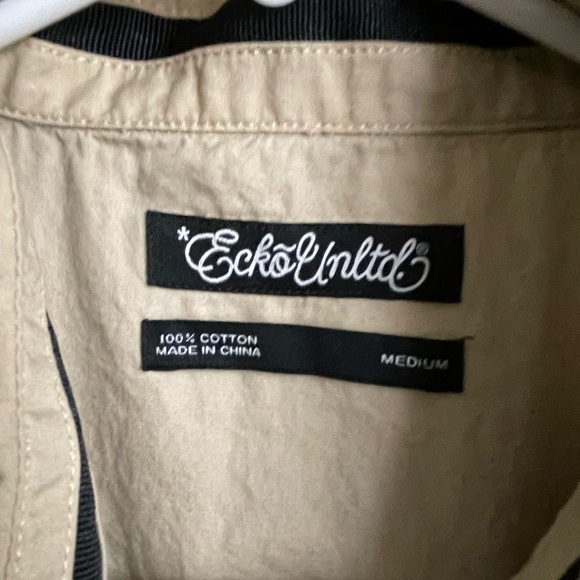 Ecko Unlimited Button down Shirt khaki with embroidered back logo size M - Picture 3 of 9